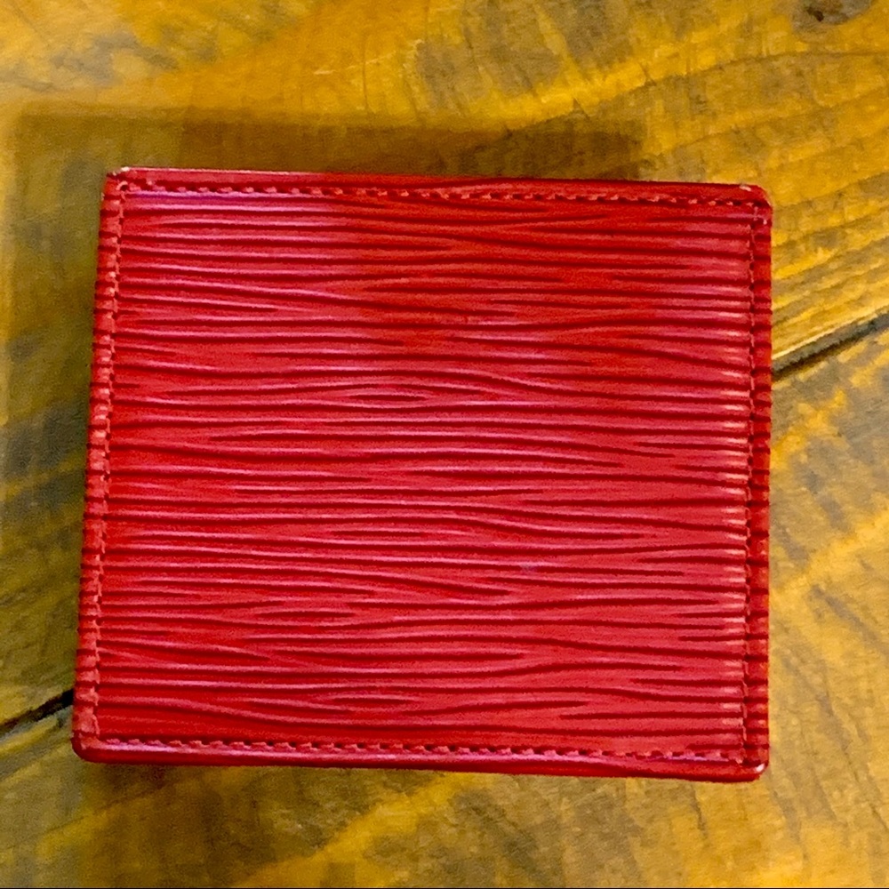 Louis Vuitton Epi Porte-Monnaie Boite Coin Box - Picture 8 of 16